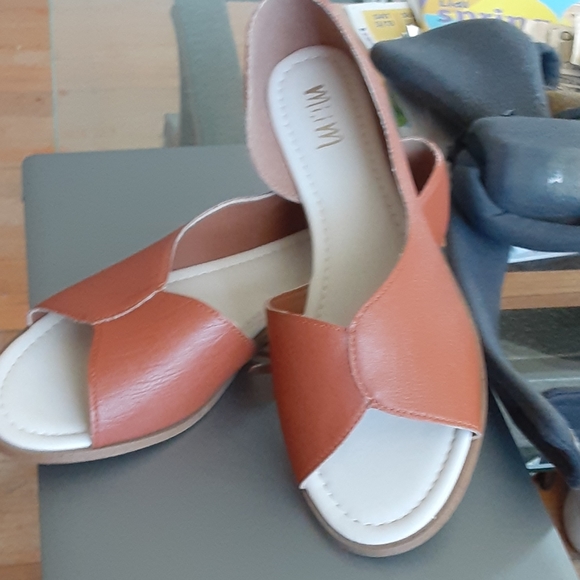 Open toe - Picture 2 of 4